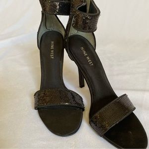 Nine West NWOT sparkle sexy strappy heels